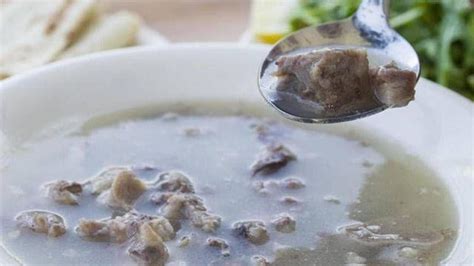 "Kadınlar krem kullanmak yerine paça çorbası içsin".